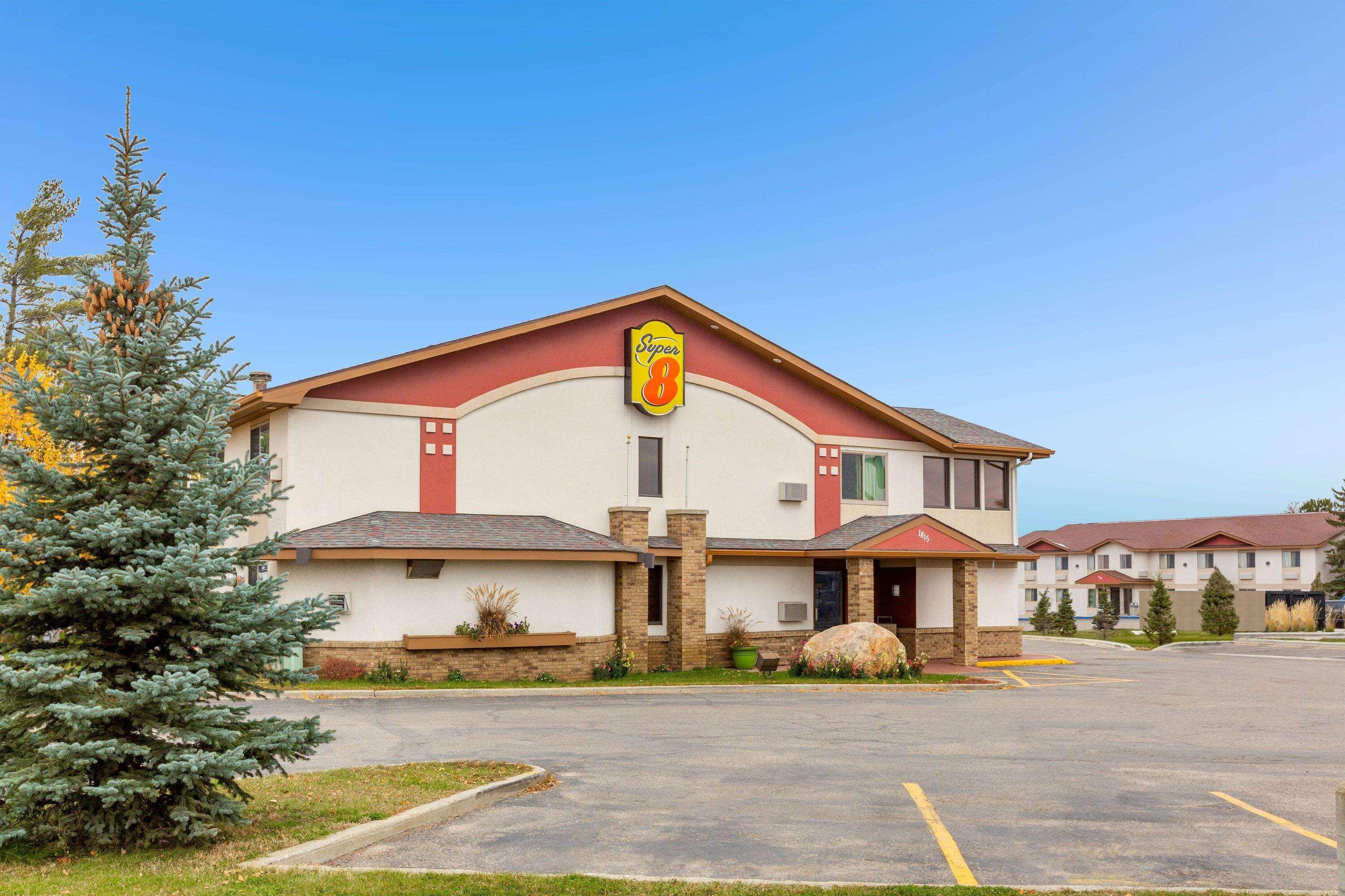Super 8 By Wyndham Bemidji Mn Exterior foto